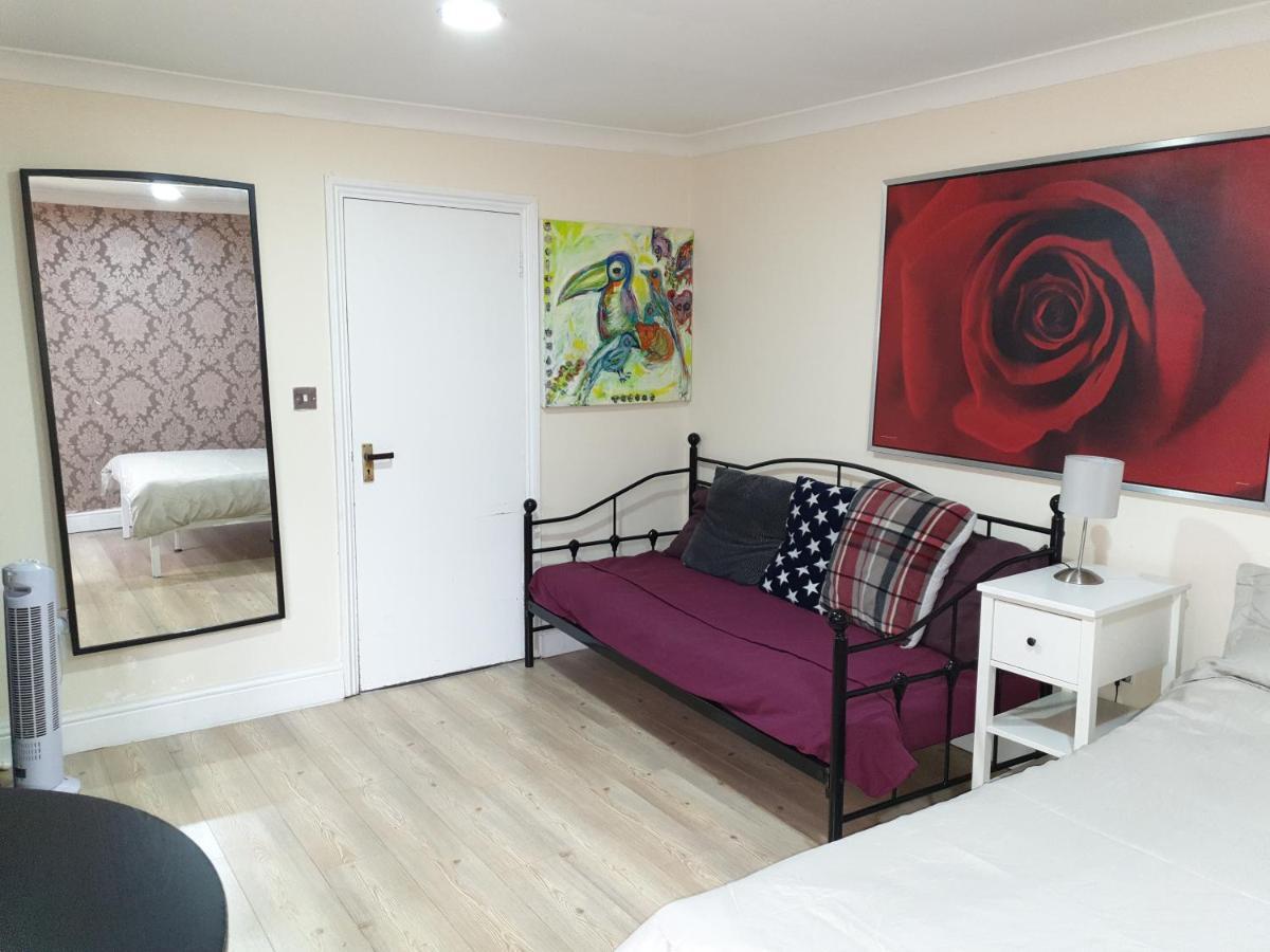 Апартаменты Dodi Aparts London, Near Stratford Close To Tube Station *